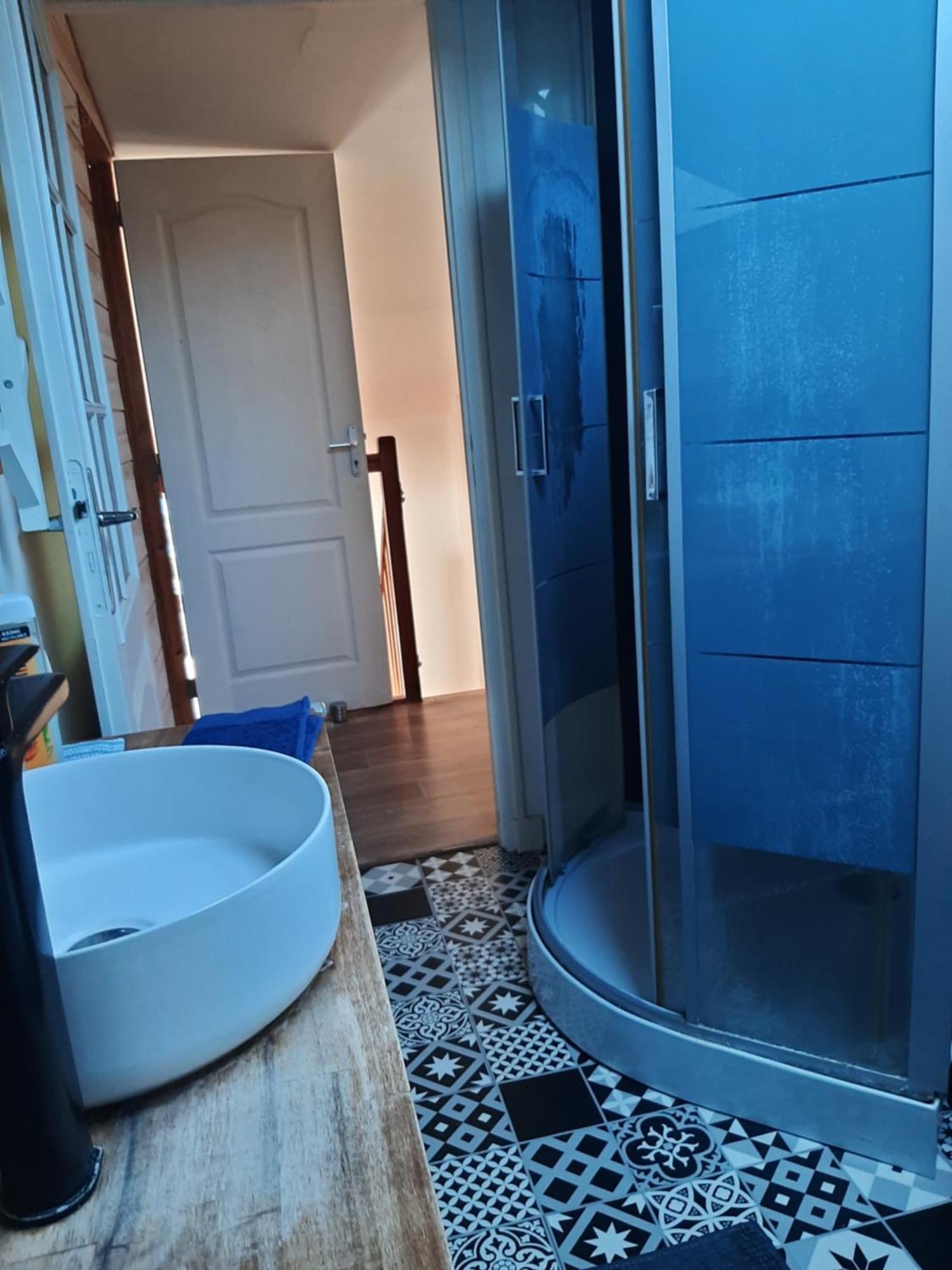 Duplex14H 1Er Etage Jardinet 1 Parking Ou Studio14B Rdc Terrasse Sans Parking Ла Рошел Екстериор снимка