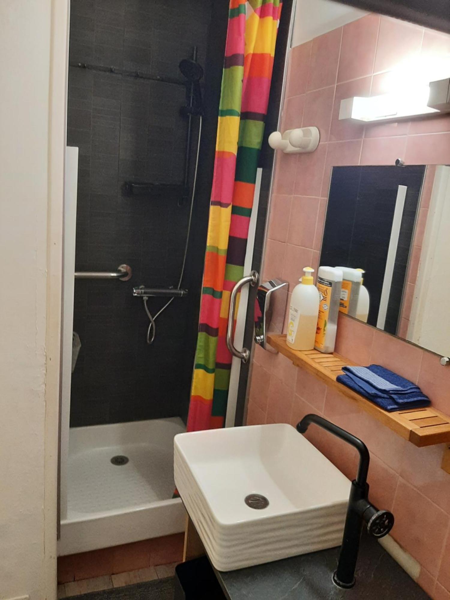 Duplex14H 1Er Etage Jardinet 1 Parking Ou Studio14B Rdc Terrasse Sans Parking Ла Рошел Екстериор снимка