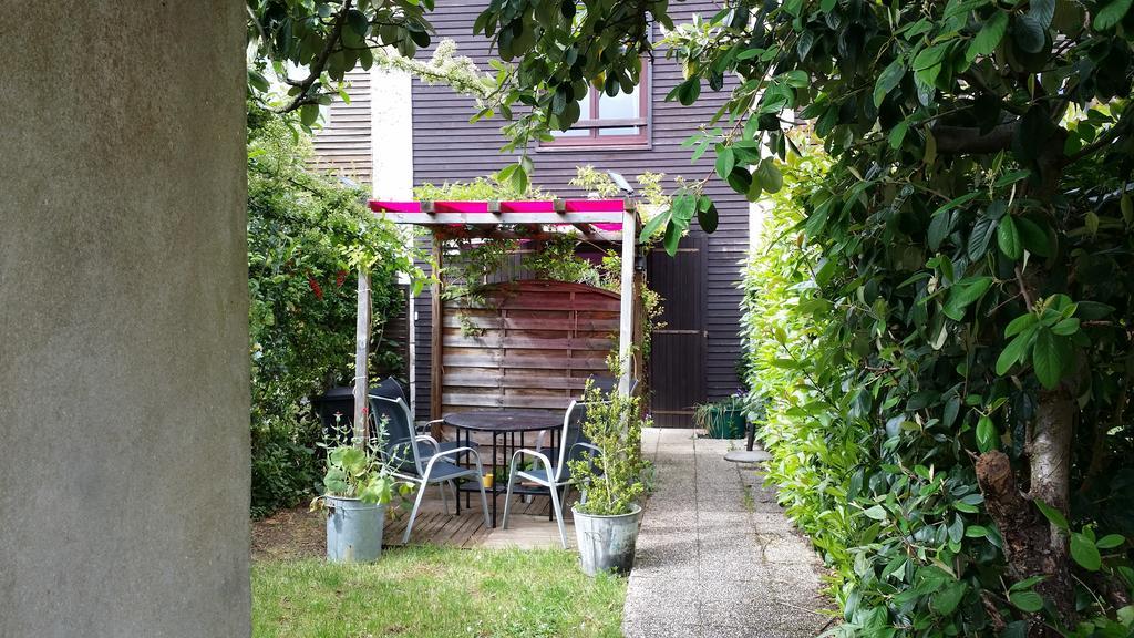 Duplex14H 1Er Etage Jardinet 1 Parking Ou Studio14B Rdc Terrasse Sans Parking Ла Рошел Екстериор снимка